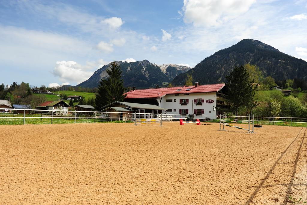 Der Landhof Apartment Oberstdorf Bagian luar foto